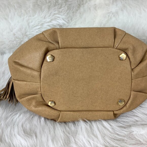 Eric Javits Beige Tan Leather Gold Tone Chain Tassel Bag - Picture 6 of 9